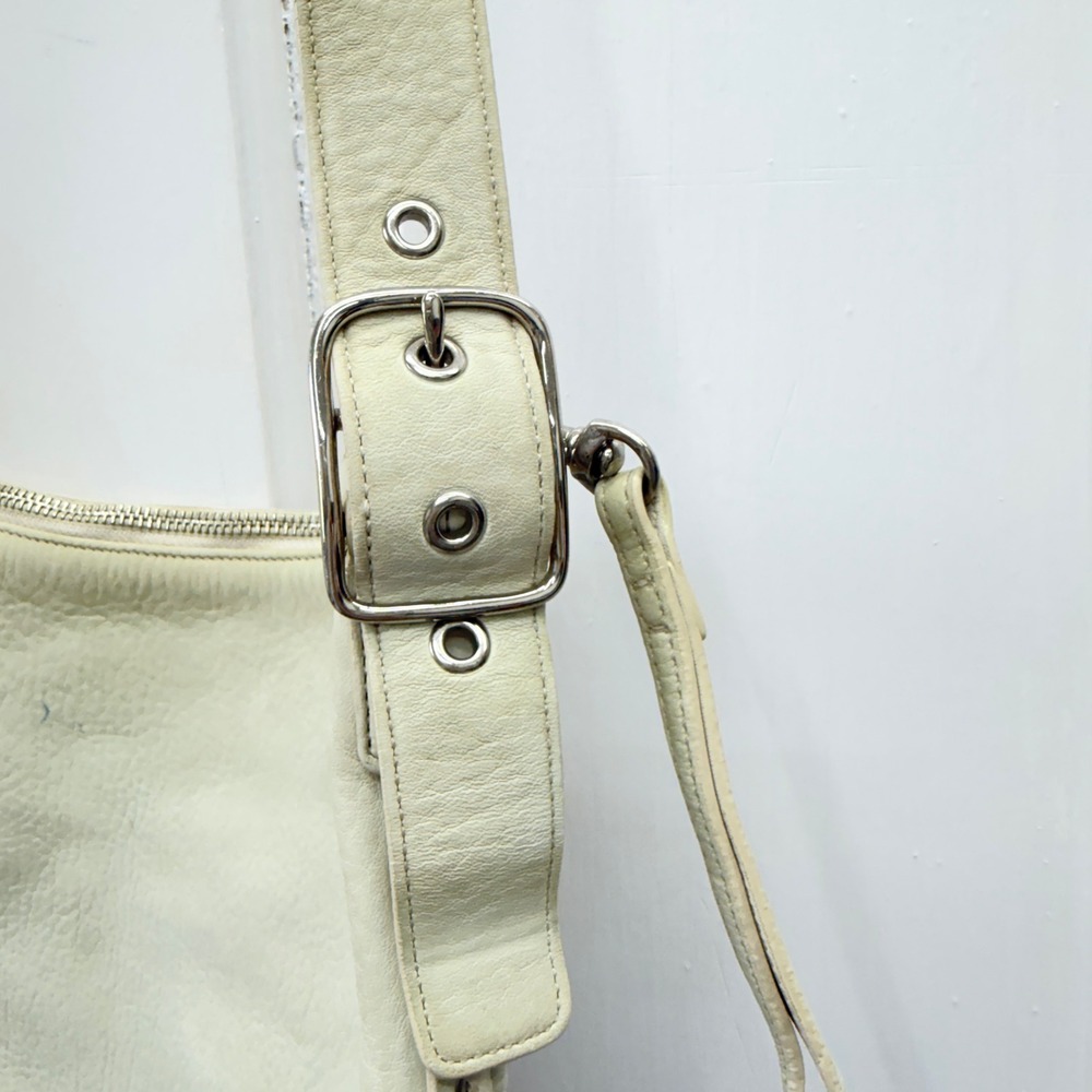 Vintage Coach Off White Pebbled Leather Slim Duffle Hobo Bag Purse 9350 - Picture 6 of 12